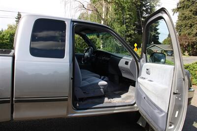 1997 Toyota T100 SR5   - Photo 6 - Shoreline, WA 98133