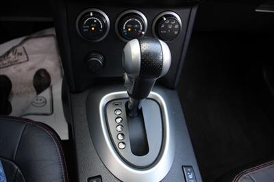2012 Nissan Rogue SV w/SL Package   - Photo 8 - Shoreline, WA 98133