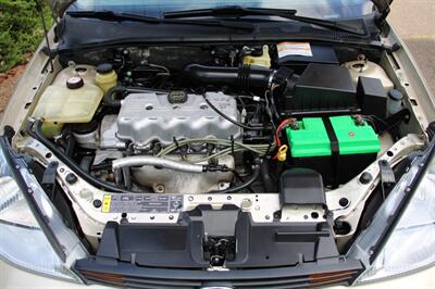 2001 Ford Focus LX  102K MILES   - Photo 17 - Shoreline, WA 98133