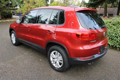 2012 Volkswagen Tiguan S   - Photo 4 - Shoreline, WA 98133