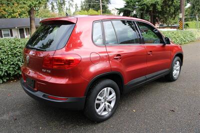 2012 Volkswagen Tiguan S   - Photo 3 - Shoreline, WA 98133