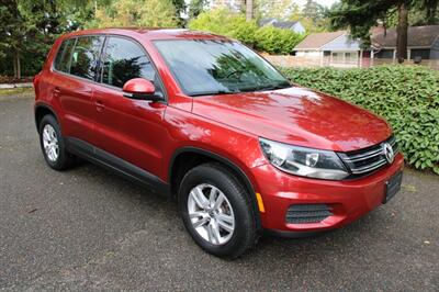 2012 Volkswagen Tiguan S   - Photo 2 - Shoreline, WA 98133