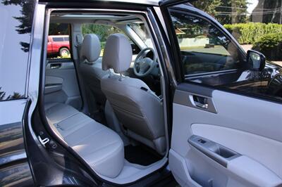 2010 Subaru Forester 2.5X Limited 1-owner   - Photo 6 - Shoreline, WA 98133