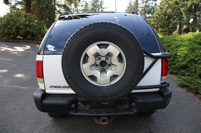 2002 Chevrolet Blazer LS 4X4   - Photo 11 - Shoreline, WA 98133