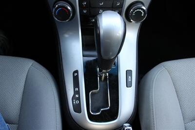 2014 Chevrolet Cruze 1LT Auto 72K MILES   - Photo 8 - Shoreline, WA 98133