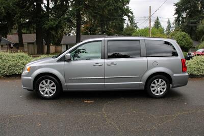 2014 Chrysler Town & Country Touring   - Photo 14 - Shoreline, WA 98133