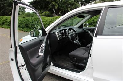 2003 Toyota Matrix XR 1-owner   - Photo 5 - Shoreline, WA 98133