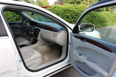 2007 Buick Lucerne CXL V6   - Photo 13 - Shoreline, WA 98133