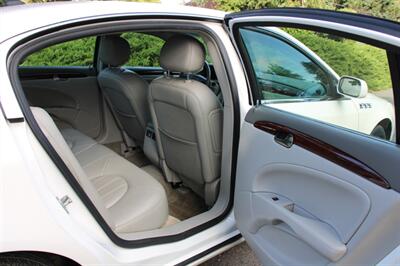 2007 Buick Lucerne CXL V6   - Photo 6 - Shoreline, WA 98133