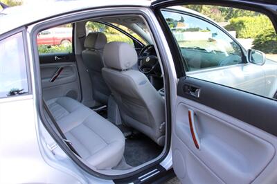2002 Volkswagen Passat GLX 4Motion 1-owner   - Photo 6 - Shoreline, WA 98133