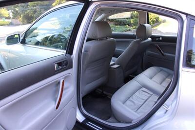 2002 Volkswagen Passat GLX 4Motion 1-owner   - Photo 15 - Shoreline, WA 98133