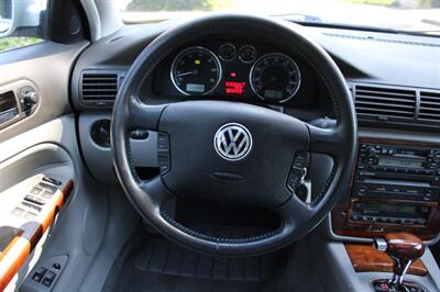 2002 Volkswagen Passat GLX 4Motion 1-owner   - Photo 17 - Shoreline, WA 98133