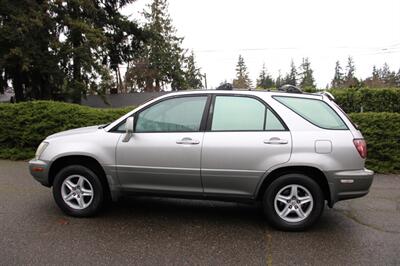 1999 Lexus RX 300   - Photo 13 - Shoreline, WA 98133