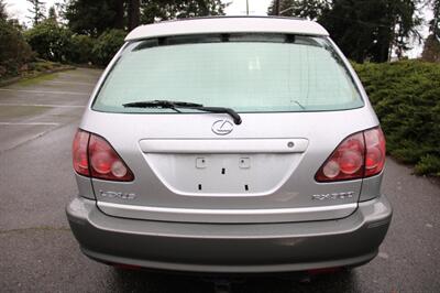 1999 Lexus RX 300   - Photo 11 - Shoreline, WA 98133