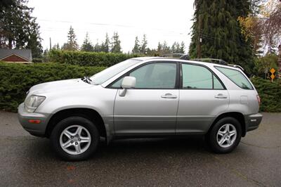 1999 Lexus RX 300   - Photo 1 - Shoreline, WA 98133