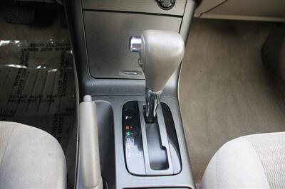 2005 Toyota Camry LE   - Photo 8 - Shoreline, WA 98133
