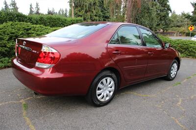 2005 Toyota Camry LE   - Photo 3 - Shoreline, WA 98133