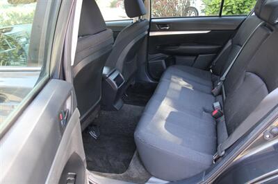 2011 Subaru Legacy 2.5i Premium   - Photo 14 - Shoreline, WA 98133