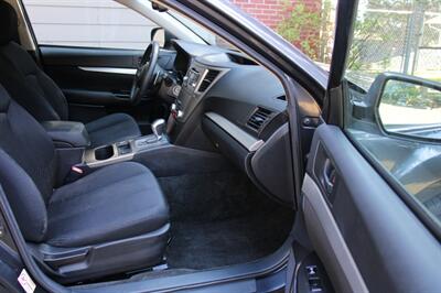 2011 Subaru Legacy 2.5i Premium   - Photo 13 - Shoreline, WA 98133