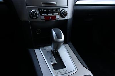 2011 Subaru Legacy 2.5i Premium   - Photo 8 - Shoreline, WA 98133