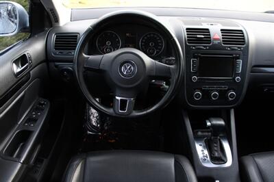 2010 Volkswagen Jetta SEL PZEV   - Photo 16 - Shoreline, WA 98133