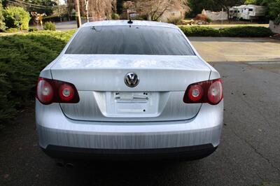 2010 Volkswagen Jetta SEL PZEV   - Photo 11 - Shoreline, WA 98133