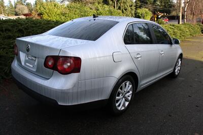 2010 Volkswagen Jetta SEL PZEV   - Photo 3 - Shoreline, WA 98133