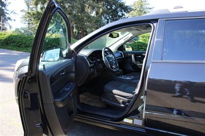 2015 GMC Acadia SLE-2   - Photo 5 - Shoreline, WA 98133