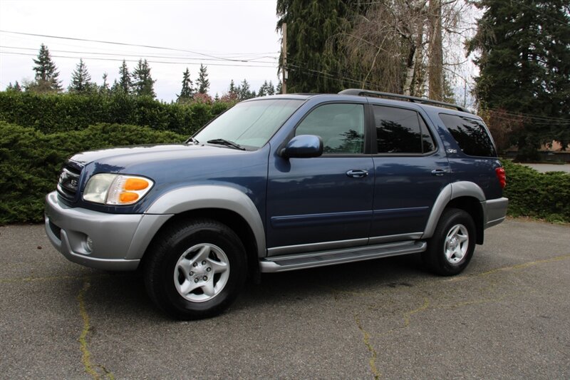 2002 Toyota Sequoia SR5 1-owner   - Photo 1 - Shoreline, WA 98133