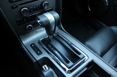 2011 Ford Mustang V6 Premium   - Photo 8 - Shoreline, WA 98133