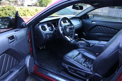 2011 Ford Mustang V6 Premium   - Photo 5 - Shoreline, WA 98133