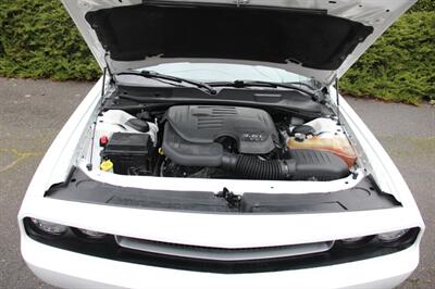 2013 Dodge Challenger SXT   - Photo 18 - Shoreline, WA 98133