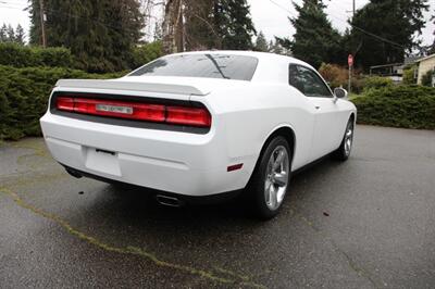 2013 Dodge Challenger SXT   - Photo 3 - Shoreline, WA 98133