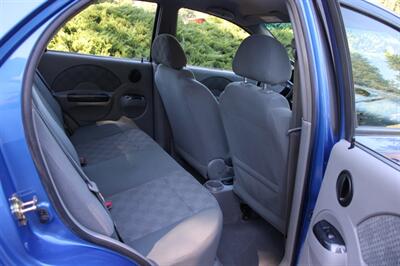 2005 Chevrolet Aveo LS   - Photo 6 - Shoreline, WA 98133