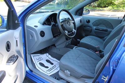 2005 Chevrolet Aveo LS   - Photo 5 - Shoreline, WA 98133