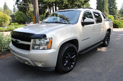 2007 Chevrolet Avalanche LTZ 1500   - Photo 1 - Shoreline, WA 98133