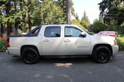 2007 Chevrolet Avalanche LTZ 1500   - Photo 14 - Shoreline, WA 98133