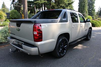 2007 Chevrolet Avalanche LTZ 1500   - Photo 3 - Shoreline, WA 98133
