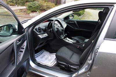 2010 Mazda Mazda3 i Sport   - Photo 5 - Shoreline, WA 98133