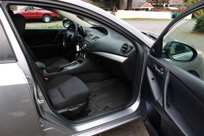 2010 Mazda Mazda3 i Sport   - Photo 13 - Shoreline, WA 98133