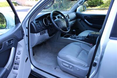 2009 Toyota 4Runner Limited 1-owner   - Photo 5 - Shoreline, WA 98133