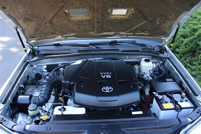 2009 Toyota 4Runner Limited 1-owner   - Photo 19 - Shoreline, WA 98133