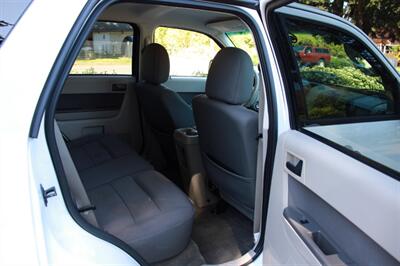 2009 Ford Escape Hybrid Limited   - Photo 6 - Shoreline, WA 98133