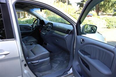 2006 Honda Odyssey Touring   - Photo 14 - Shoreline, WA 98133
