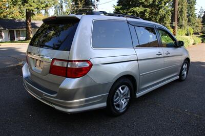 2006 Honda Odyssey Touring   - Photo 3 - Shoreline, WA 98133