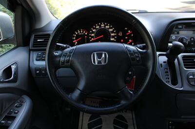 2006 Honda Odyssey Touring   - Photo 19 - Shoreline, WA 98133