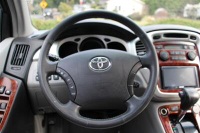 2006 Toyota Highlander Hybrid Limited   - Photo 21 - Shoreline, WA 98133