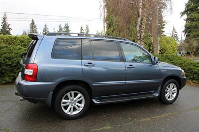 2006 Toyota Highlander Hybrid Limited   - Photo 3 - Shoreline, WA 98133