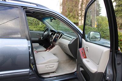 2006 Toyota Highlander Hybrid Limited   - Photo 15 - Shoreline, WA 98133