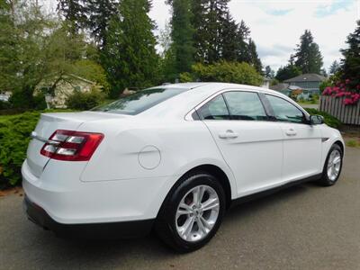 2018 Ford Taurus SE   - Photo 3 - Shoreline, WA 98133